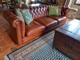 Chesterfield Sofa plus 1 Silla, de cuero
