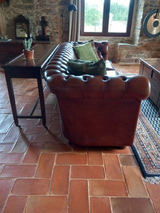 Chesterfield Sofa plus 1 Silla, de cuero