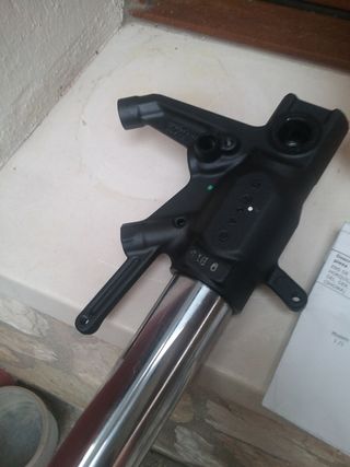 Honda X ADV 750 horquilla  ,derecha