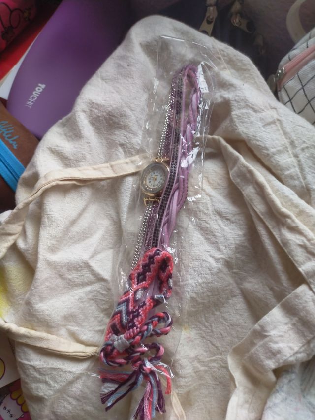 Conjunto de pulseras y reloj 💫