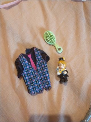 Lote de ropa para Barbie + accesorios