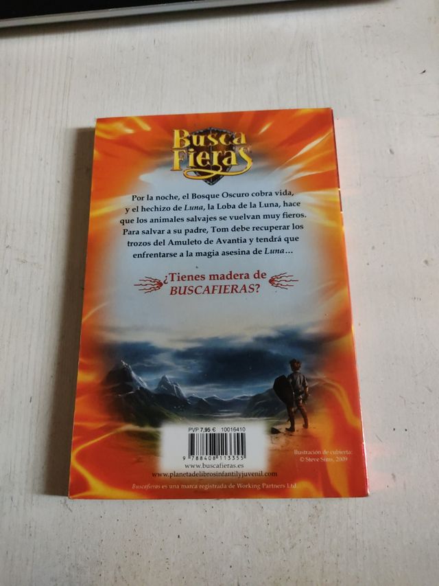 Buscafieras: Luna (Adam Blade)