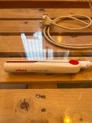 Plancha tenacilla pelo viaje Ufesa Compact Styler