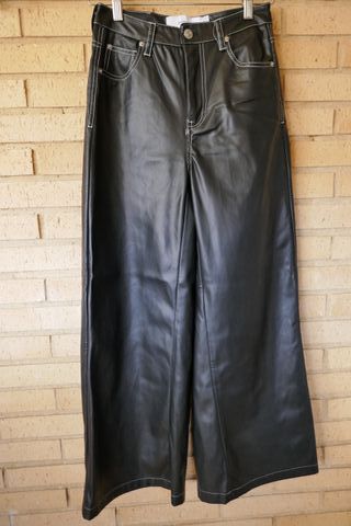 Pantalón wide leg de polipiel