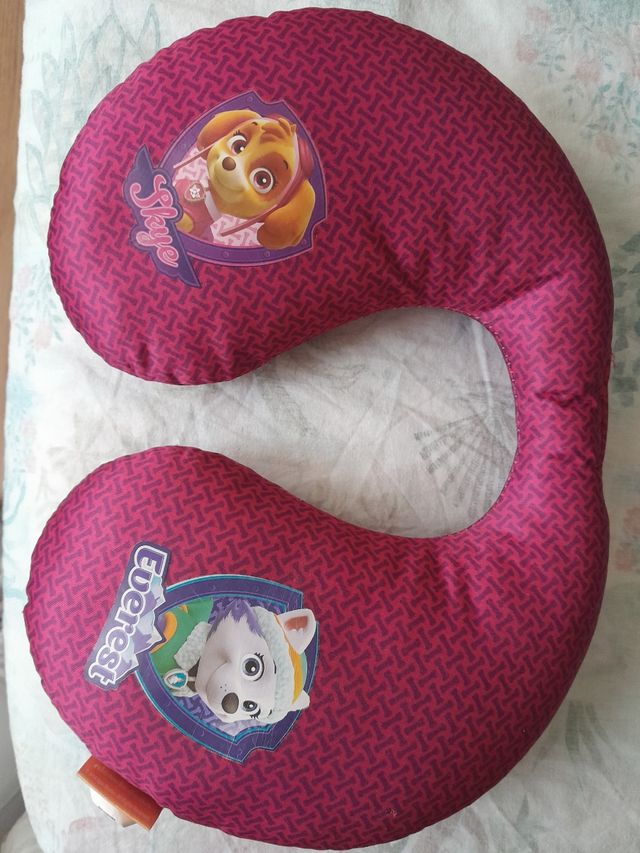 Reposacuello patrulla rosa