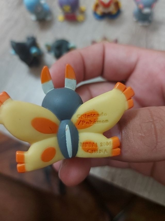 Muñecos pokemon