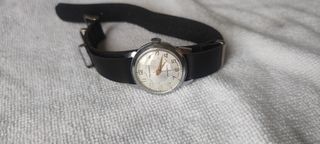 Reloj suizo vintage Tegrov