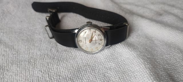 Reloj suizo vintage Tegrov