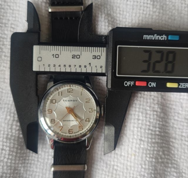 Reloj suizo vintage Tegrov