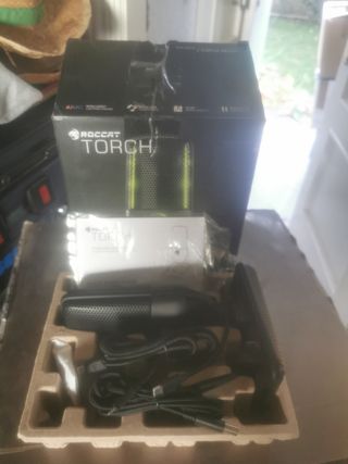 ROCCAT - Micrófono de transmisión de antorcha