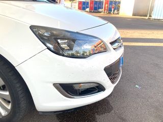 Opel Astra 2012