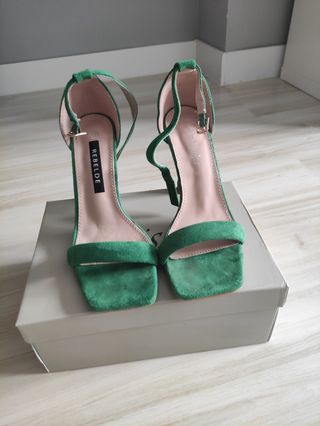Sandalias talla  36 verdes marca rebelde 