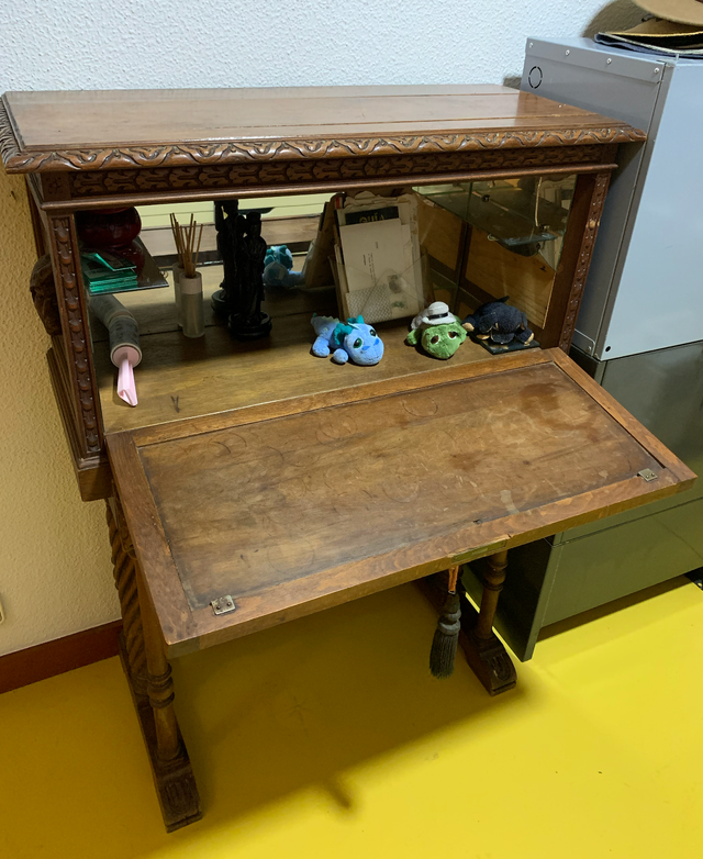 Bargueño castellano antiguo de madera