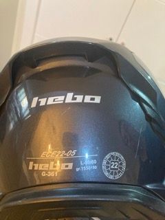 Casco prácticamente nuevo