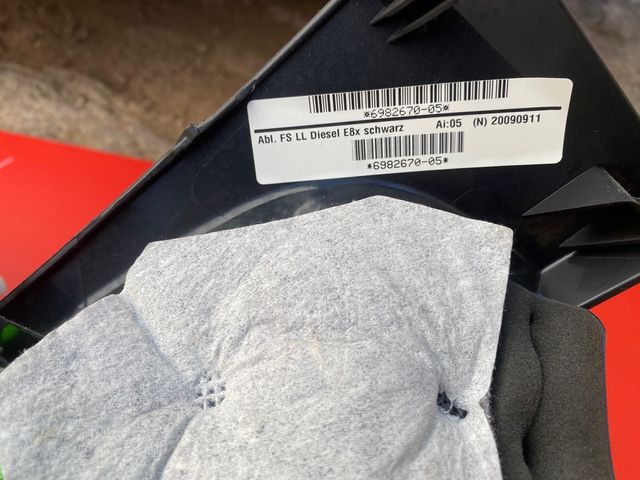 Plastico inferior volante BMW