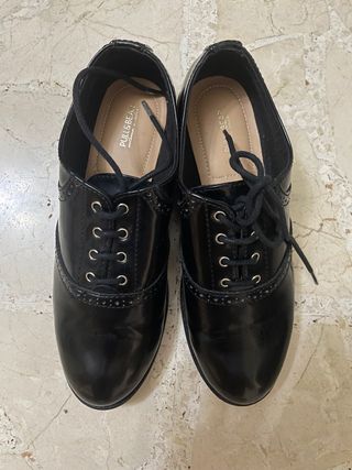 Zapatos de charol de mujer