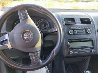 Volkswagen Touran 2011