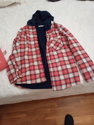 Lote 3 sudaderas ( una de anime) chico 11-12 años