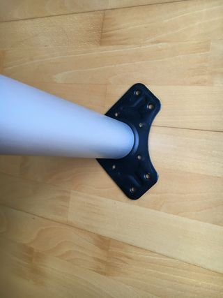 Pata para muebles regulable