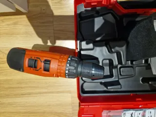 Hilti taladro bateria