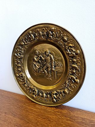 Piatto decorativo in bronzo