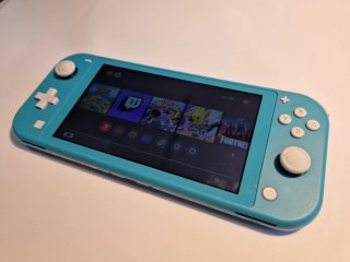 nintendo switcn model:HDH-001