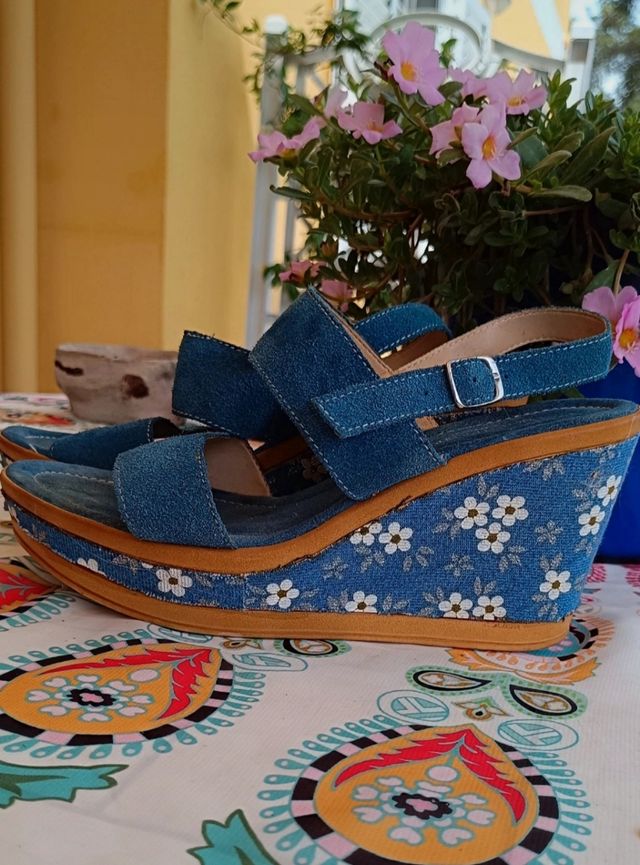 Sandali in vera pella