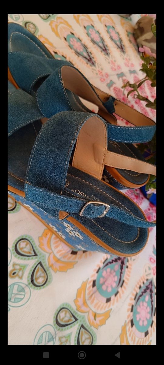 Sandali in vera pella