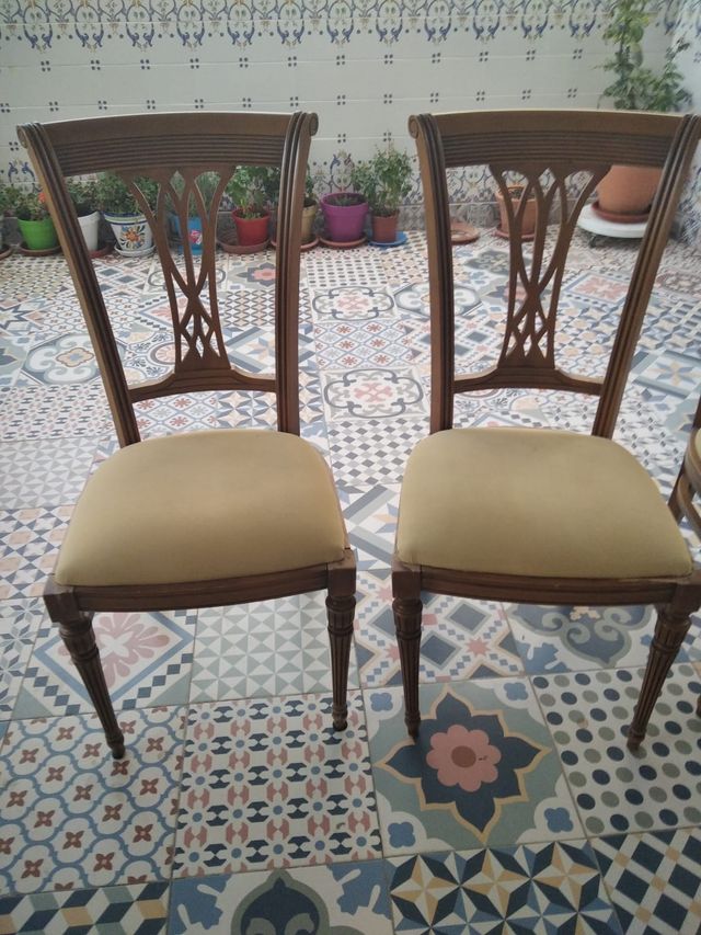 Mesa de Comedor y 6 Sillas