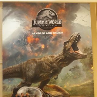 Cartel 98x68 JURASSIC WORLD El Reino caído