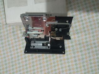 Monedero mecanico de 1€