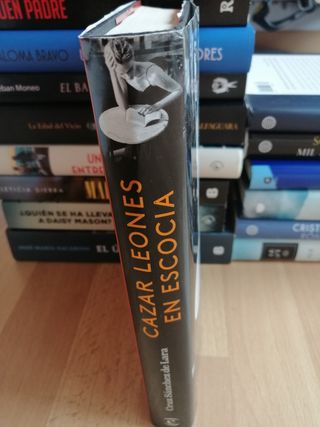 Cazar leones en Escocia. Cruz Sanchez