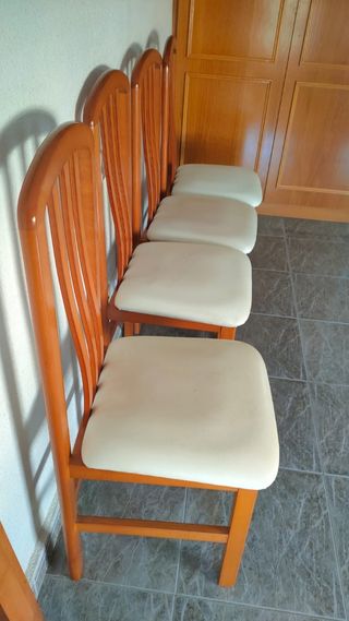 SUPER OFERTA ! 6 sillas de madera de calidad.