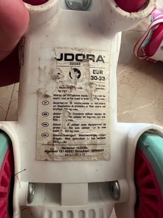 patines de 4 ruedas talla 30-33 marca Hudora