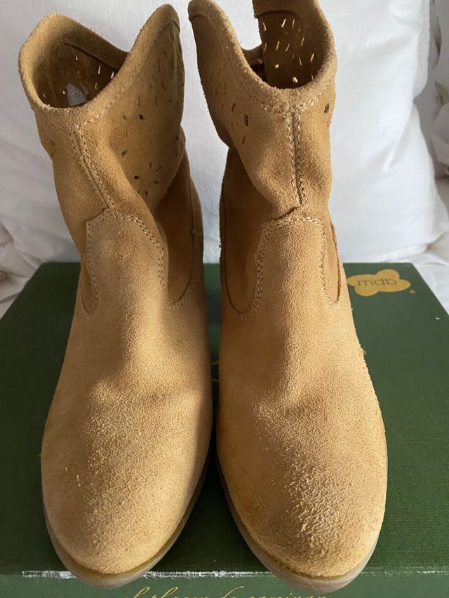 botines de ante color camel