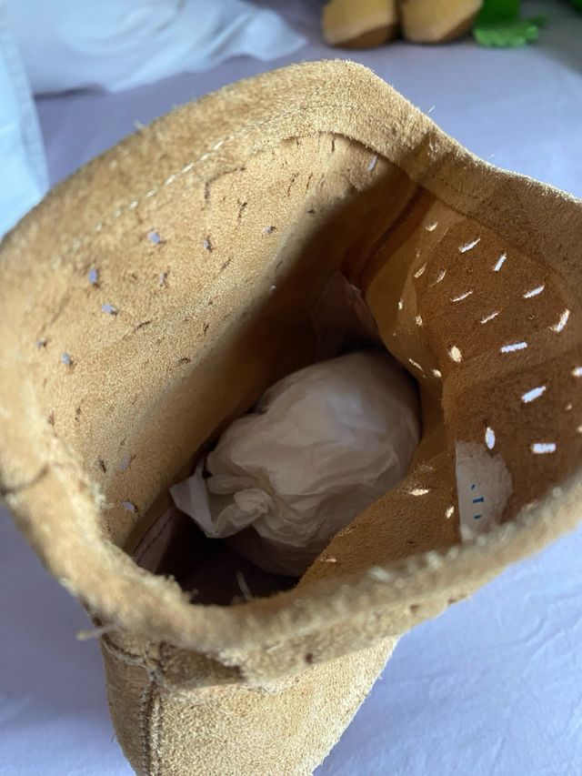 botines de ante color camel