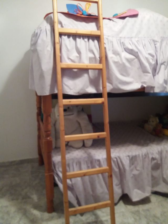 Literas de madera maciza desmontables
