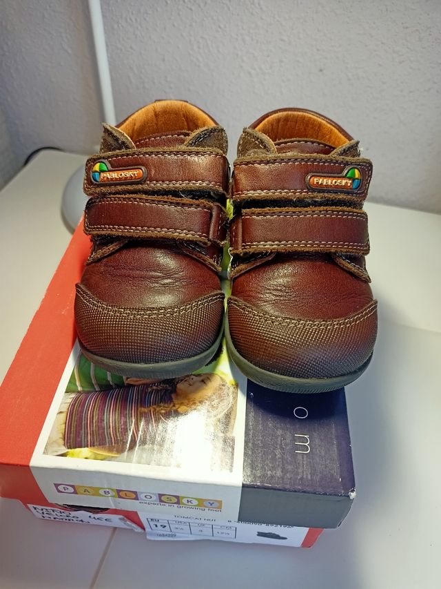 Botitas marca Pablosky, talla 19