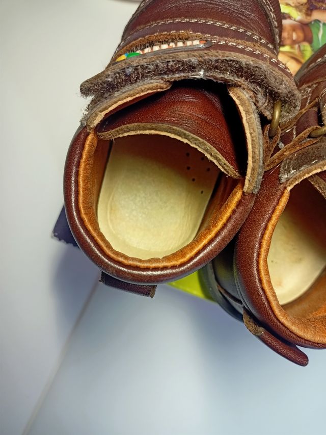 Botitas marca Pablosky, talla 19