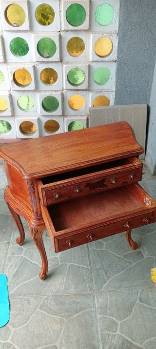 Mesita de noche vintage