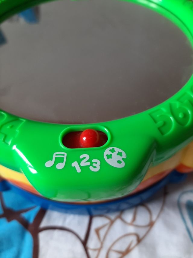 Tambor de juguete con sonidos y luces