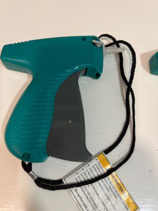 pistola etiquetas ropa