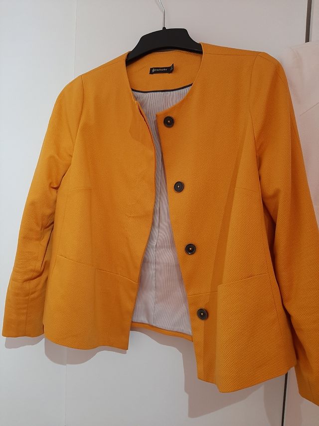 Lote 2 chaquetas pique