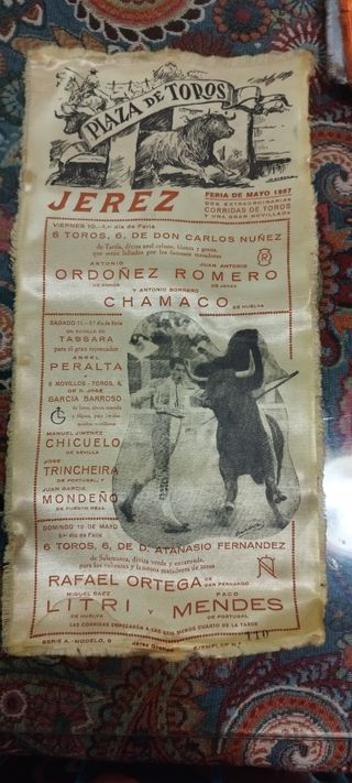 Carteles de toros antiguos en seda nat