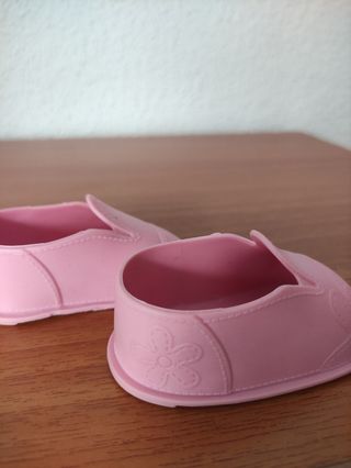 Zapatos rosas de muñeca 