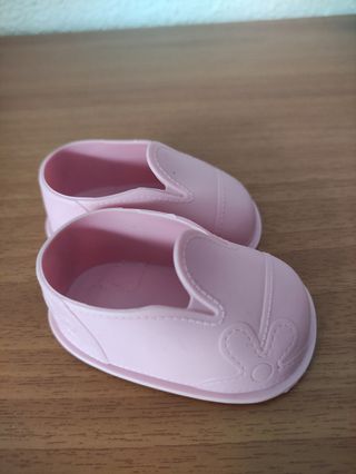 Zapatos rosas de muñeca 