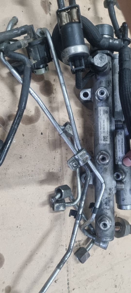 rampa inyectora audi a5 2.7/3.0