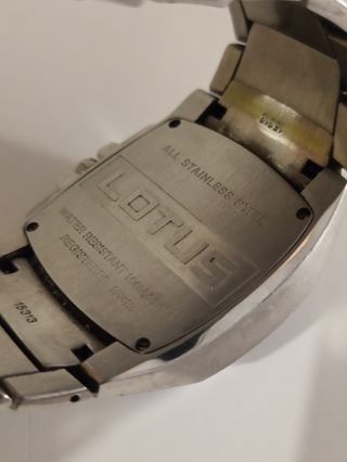 Reloj Lotus