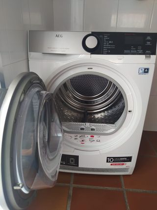 Secadora AEG