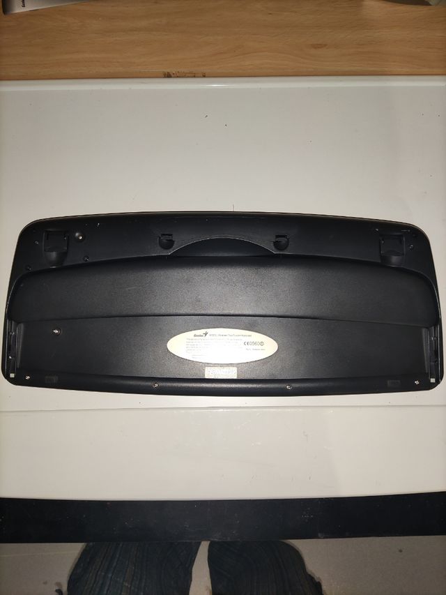 Teclado y ratón GENIUS wireless p2p